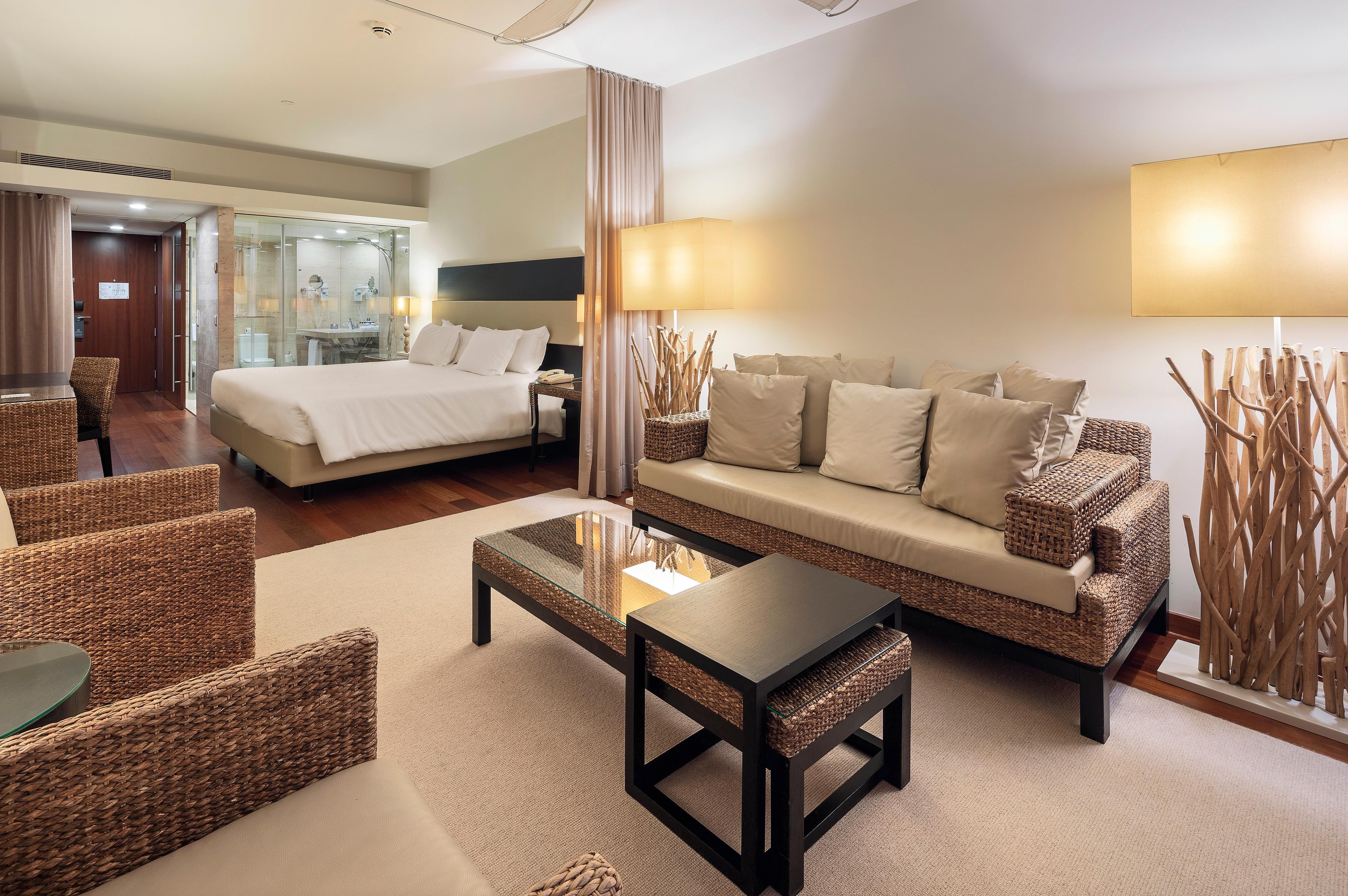 クラウンプラザ ヴィラモーラ ヴィラモウラ エクステリア 写真 A suite at the hotel