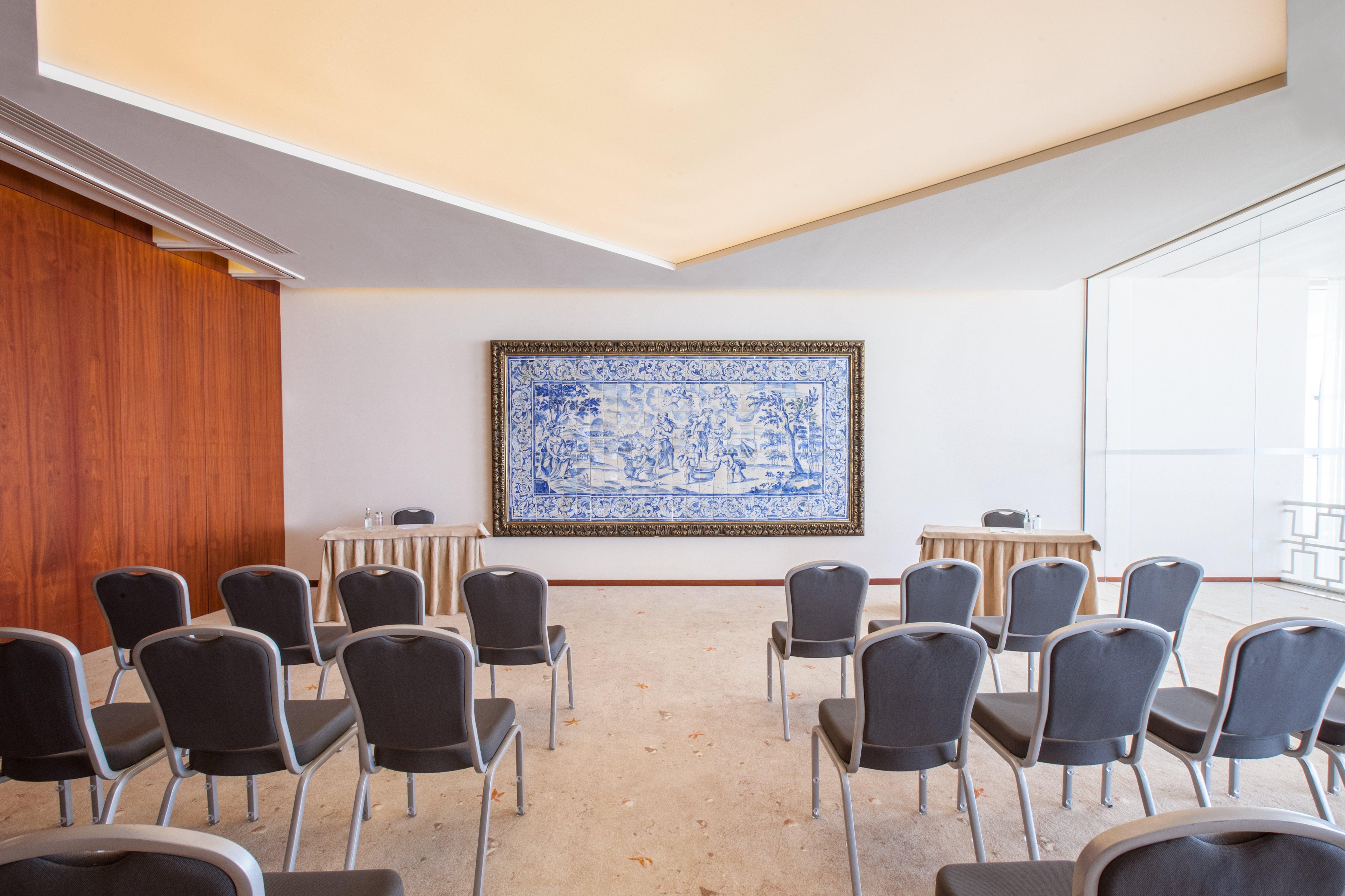 クラウンプラザ ヴィラモーラ ヴィラモウラ エクステリア 写真 The interior of the Portuguese Parliament's conference room