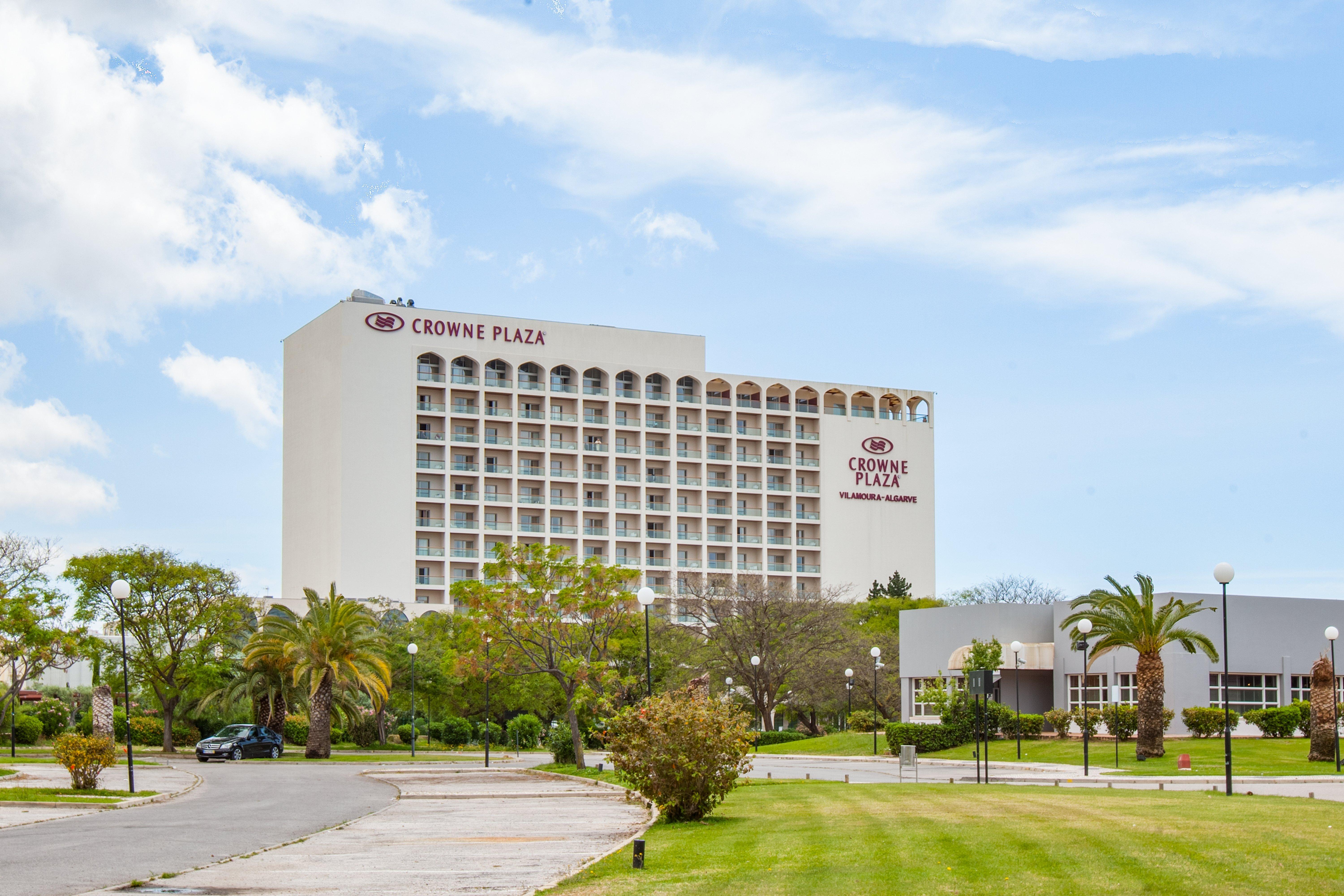 クラウンプラザ ヴィラモーラ ヴィラモウラ エクステリア 写真 The hotel in 2012